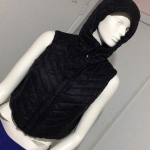 Lululemon Athletica black hooded vest